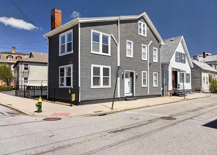 Federal Hill Pride 2 - Multi-Level Townhouse